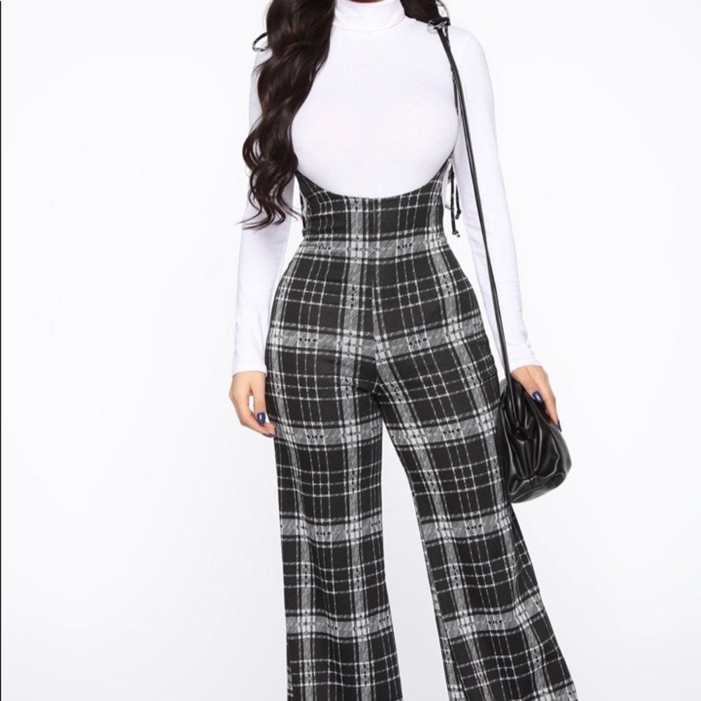 FASHION NOVA BLACK PLAID JUMPSUIT NWT SIZE XS